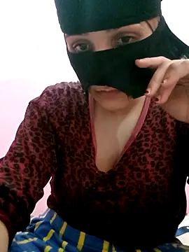 SandyAmr online show from 04-03-26, 02:12