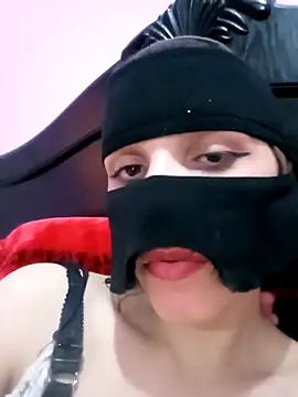 SandyAmr online show from 04-08-26, 08:05