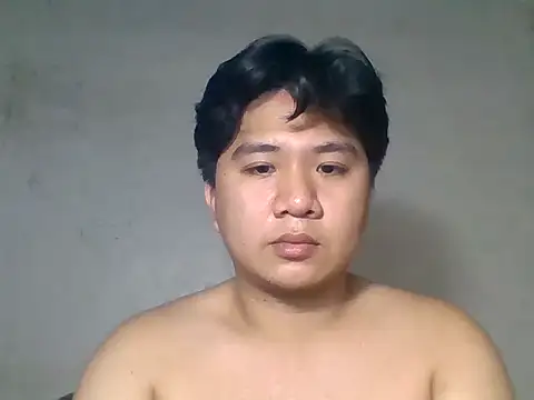 Snapshot of pinoypapi chatting on 10-22-25, 12:15 pinoypapi online show from 10-22-25, 12:15