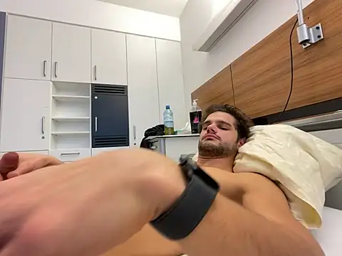 youngboyformommy24 online show from 11-21-25, 02:16