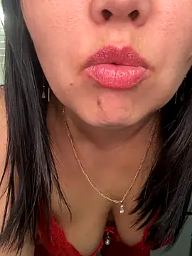 Love  Mom online show from 10-25-25, 06:34