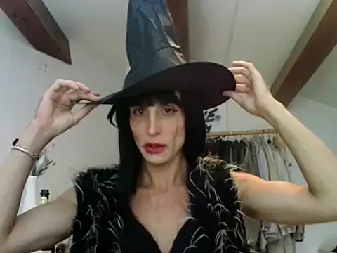 DeboraMee online show from 10-24-25, 01:21