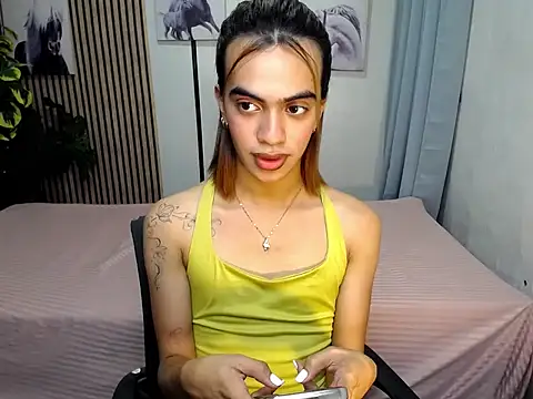 Snapshot of luv_trix chatting on 12-01-25, 08:59 luv trix online show from 12-01-25, 08:59