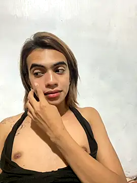 Snapshot of luv_trix chatting on 11-13-25, 06:12 luv trix online show from 11-13-25, 06:12