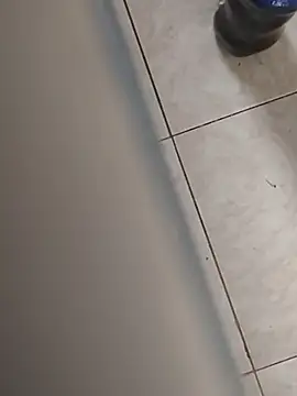 Snapshot of Cedric7653 chatting on 02-16-26, 04:05 Cedric7653 online show from 02-16-26, 04:05