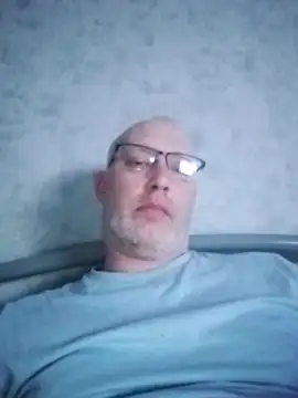 Snapshot of Cedric7653 chatting on 10-29-25, 01:15 Cedric7653 online show from 10-29-25, 01:15