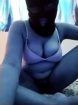 Snapshot of Maaya_devsree chatting on 10-29-25, 08:13 Maaya devsree online show from 10-29-25, 08:13