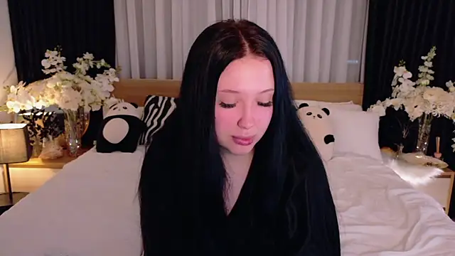 Felicia Herceg online show from 11-13-25, 07:40