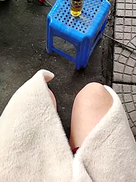 Snapshot of Mina-02 chatting on 02-10-26, 07:40 Mina-02 online show from 02-10-26, 07:40