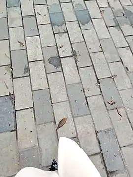 Snapshot of Mina-02 chatting on 01-19-26, 04:05 Mina-02 online show from 01-19-26, 04:05