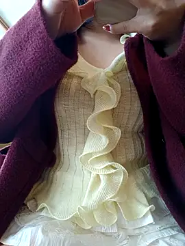 Mina-02 online show from 12-20-25, 04:59