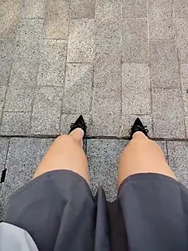 Snapshot of Mina-02 chatting on 02-28-26, 10:59 Mina-02 online show from 02-28-26, 10:59