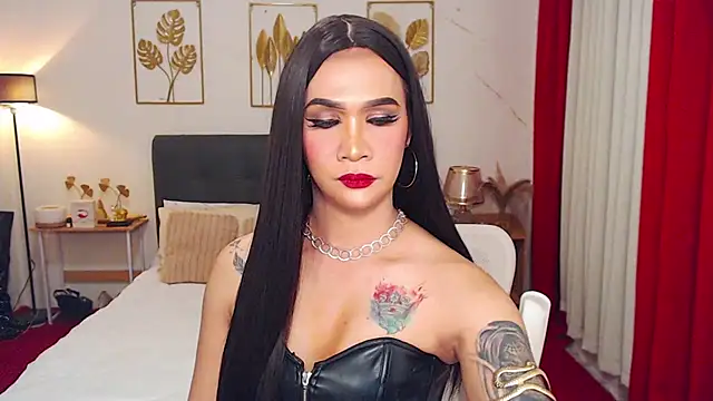 Snapshot of HornyAsianTS4u chatting on 11-17-25, 05:17 HornyAsianTS4u online show from 11-17-25, 05:17