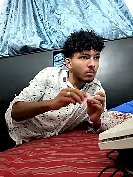 LyliaWood online show from 01-09-26, 12:28