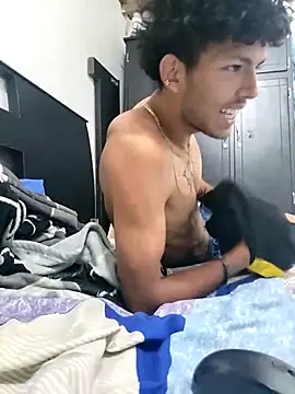 LyliaWood online show from 10-28-25, 12:55