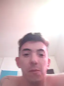 Snapshot of Argentino_96 chatting on 10-19-25, 07:27 Argentino 96 online show from 10-19-25, 07:27