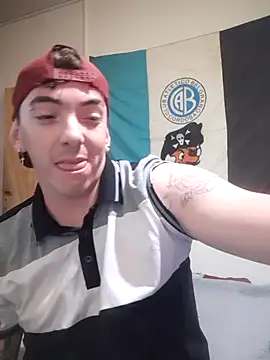 Snapshot of Argentino_96 chatting on 10-22-25, 03:11 Argentino 96 online show from 10-22-25, 03:11