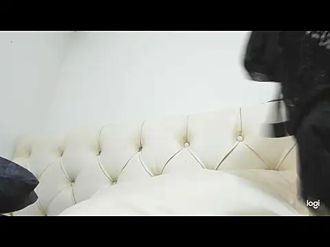 Mel rooss online show from 03-18-26, 05:58