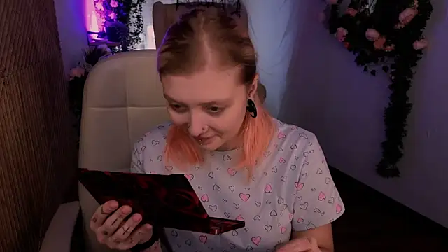 Kiki shay online show from 11-03-25, 01:15