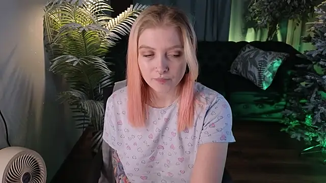 Kiki shay online show from 12-22-25, 09:59