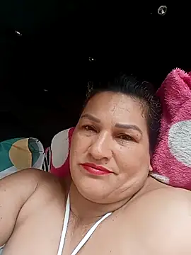 Snapshot of estrellita-sexy chatting on 10-21-25, 05:34 estrellita-sexy online show from 10-21-25, 05:34