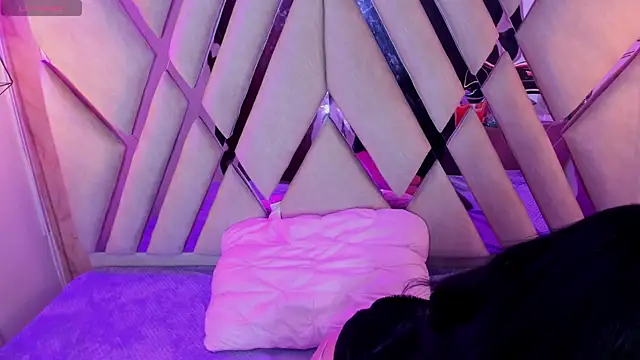 Isa doux online show from 04-11-26, 07:56