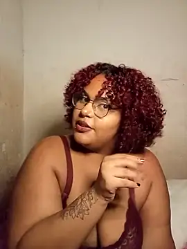 Snapshot of bigfatassmomy chatting on 10-21-25, 02:00 bigfatassmomy online show from 10-21-25, 02:00