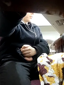 Carriata larry online show from 10-26-25, 06:58