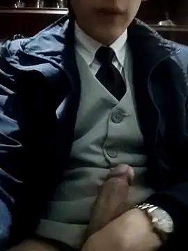 Carriata larry online show from 12-17-25, 04:50