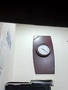 Carriata larry online show from 10-24-25, 02:21