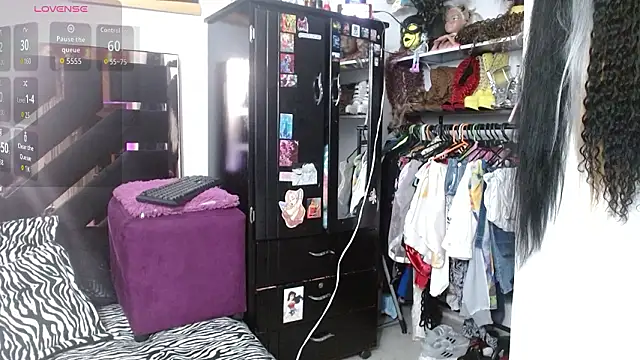 Snapshot of talianha chatting on 02-13-26, 02:44 talianha online show from 02-13-26, 02:44