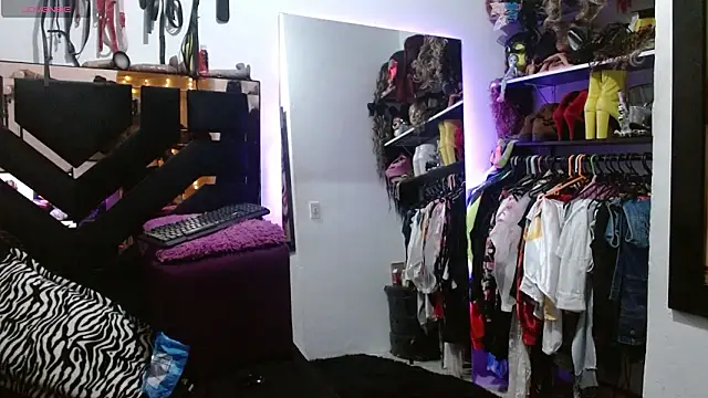 Snapshot of talianha chatting on 02-27-26, 01:06 talianha online show from 02-27-26, 01:06