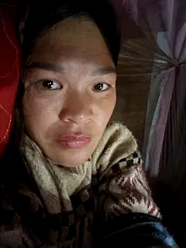 chipu06 online show from 11-08-25, 01:03