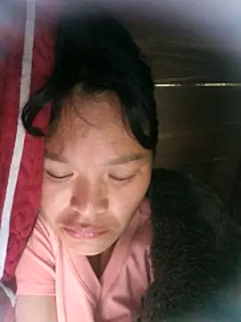 Snapshot of chipu06 chatting on 03-08-26, 02:04 chipu06 online show from 03-08-26, 02:04