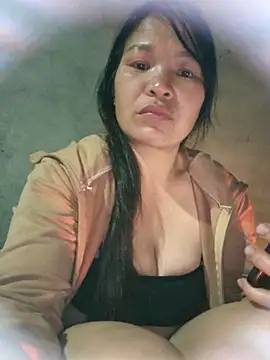 Snapshot of chipu06 chatting on 03-26-26, 12:47 chipu06 online show from 03-26-26, 12:47