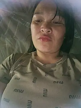 Snapshot of chipu06 chatting on 03-04-26, 03:20 chipu06 online show from 03-04-26, 03:20