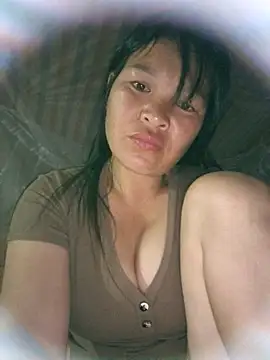 Snapshot of chipu06 chatting on 04-09-26, 10:27 chipu06 online show from 04-09-26, 10:27