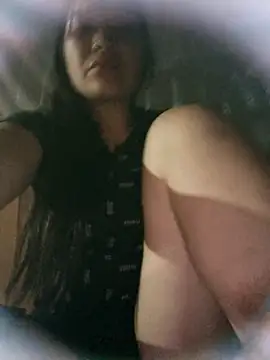 Snapshot of chipu06 chatting on 03-28-26, 08:43 chipu06 online show from 03-28-26, 08:43