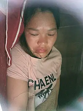 Snapshot of chipu06 chatting on 04-08-26, 08:10 chipu06 online show from 04-08-26, 08:10