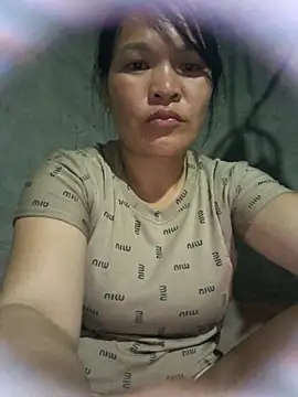 Snapshot of chipu06 chatting on 03-31-26, 12:07 chipu06 online show from 03-31-26, 12:07