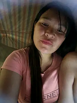 Snapshot of chipu06 chatting on 03-21-26, 04:35 chipu06 online show from 03-21-26, 04:35