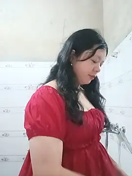 lisa-bae00 online show from 05-18-26, 12:44