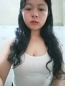 lisa-bae00 online show from 07-08-26, 12:13