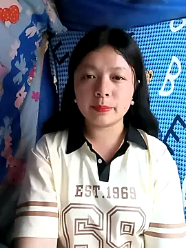 lisa-bae00 online show from 03-26-26, 11:52