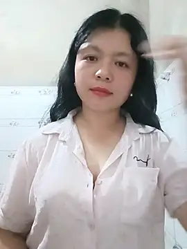 lisa-bae00 online show from 05-24-26, 12:27
