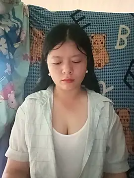 lisa-bae00 online show from 05-19-26, 11:23