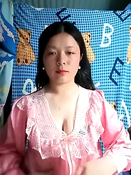lisa-bae00 online show from 06-05-26, 12:00