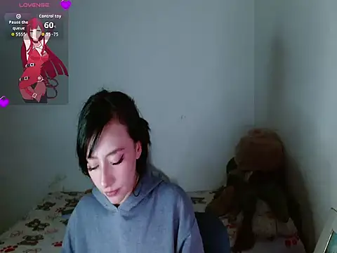 Snapshot of fresita_streamer chatting on 10-29-25, 05:06 fresita streamer online show from 10-29-25, 05:06