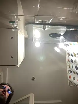 Snapshot of Paapii1098 chatting on 03-03-26, 10:39 Paapii1098 online show from 03-03-26, 10:39