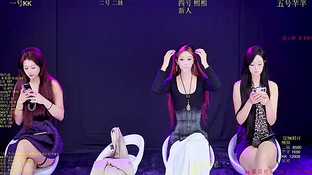 Snapshot of Comebaby-o07 chatting on 10-22-25, 03:06 Comebaby-o07 online show from 10-22-25, 03:06